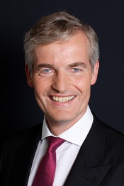 Dr. Stephan von Gronau, Wirtschaftsprüfer
Rechtsanwalt
Steuerberater, Landshut